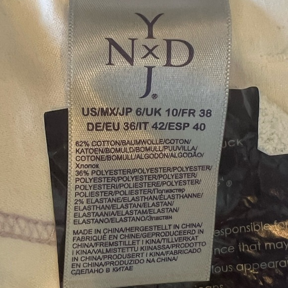 White crop NYDJ floral textured optic white NWT size 6 White skinny jeans - Picture 8 of 9